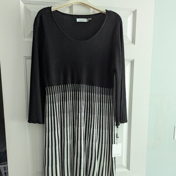 Calivin Klein Black & White Vertical Stripe Sweater Dress - NWT - Size XL - Picture 1 of 6